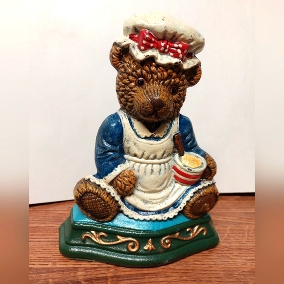 Vintage Shudehill Giftware Cast Iron Mama Bear Door Stop - Picture 1 of 6